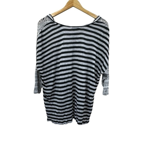 Cabi Style 347 Silk Scarf Blouse, Medium - Picture 3 of 8